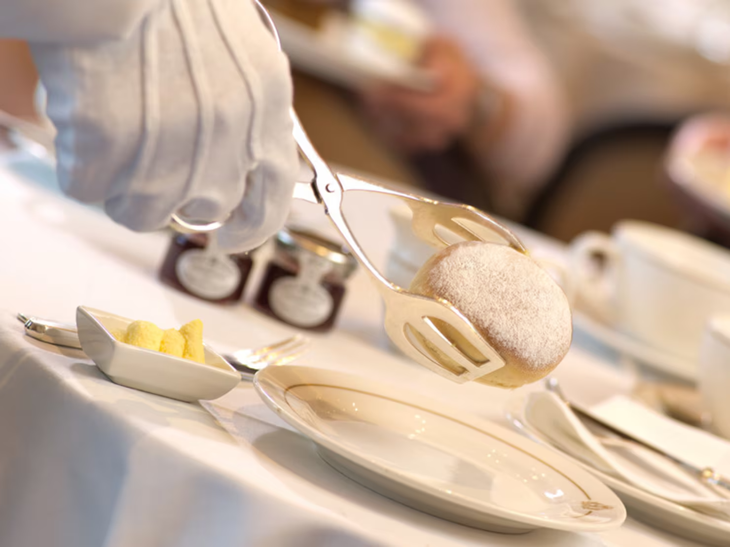 The lido and kings court