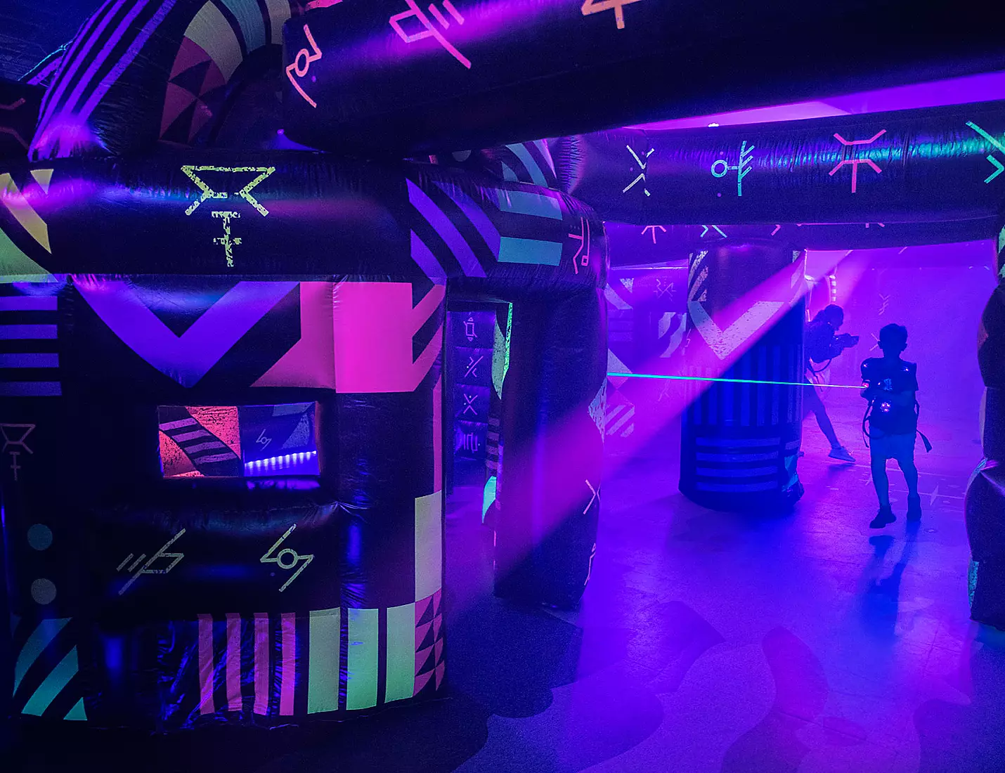 Laser tag: battle for planet