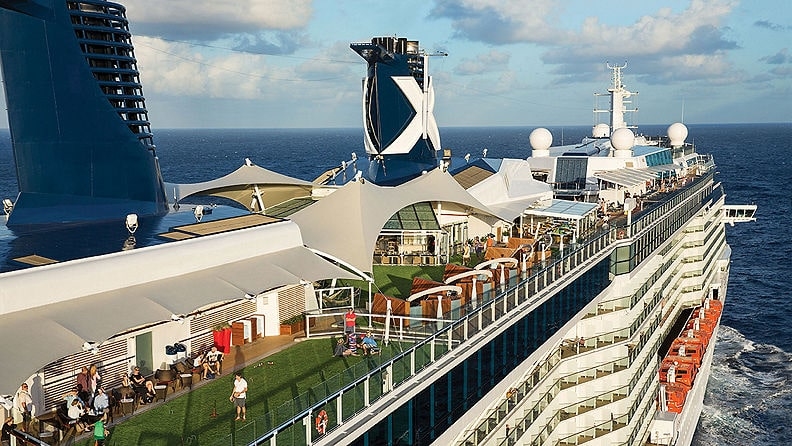 The lawn club on solstice series