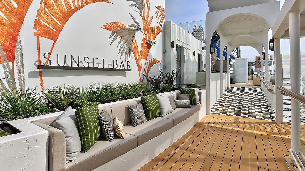 Sunset bar
