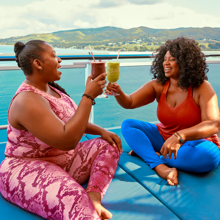 Pool bar – the aquatic club