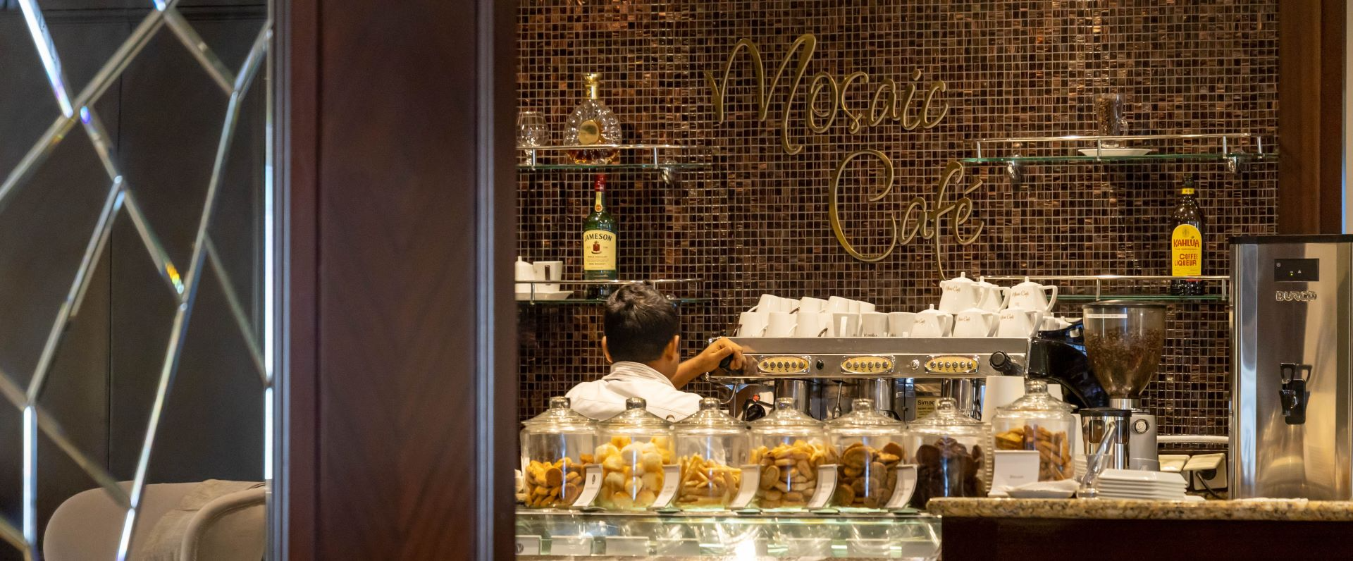 Mosaic cafe & mosaic cafe  night